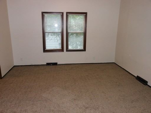 1004 Argonne Dr - Photo 3 of 14