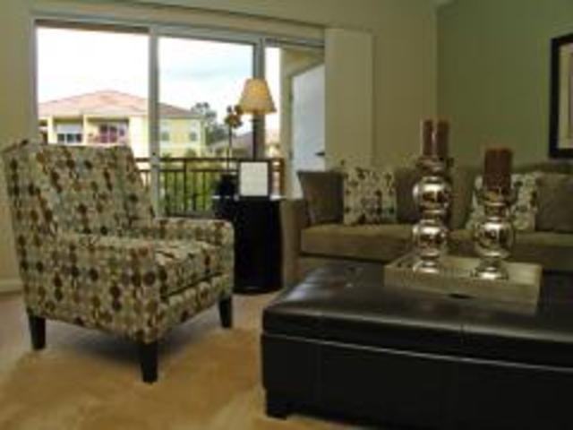 The Carlyle - Photo 3 of 12