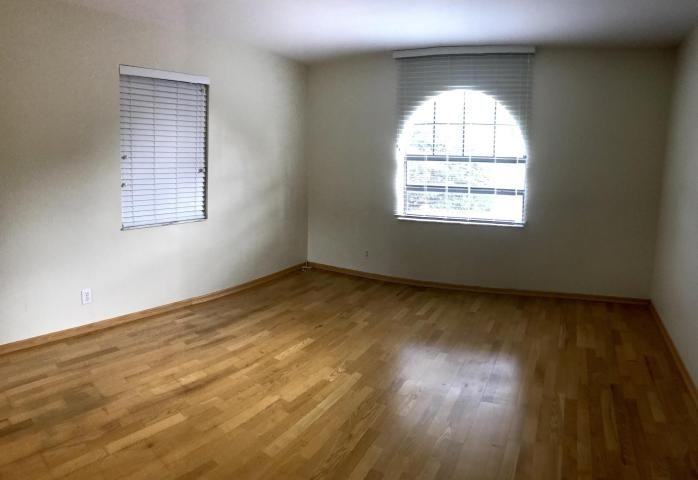 126 Wellesley Drive - Photo 3 of 14