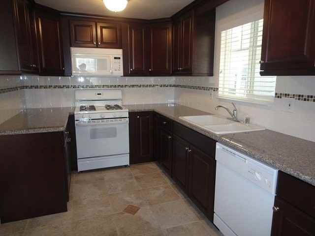 Los Alisos Mobile Home Estates - Photo 2 of 6