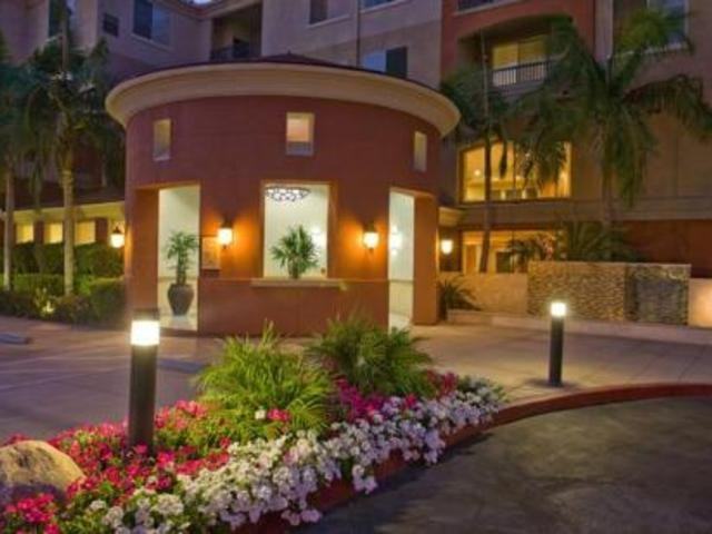 Windsor at Main Place - Photo 2 of 12