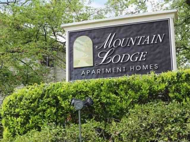 Mountain Lodge - Photo 2 of 6