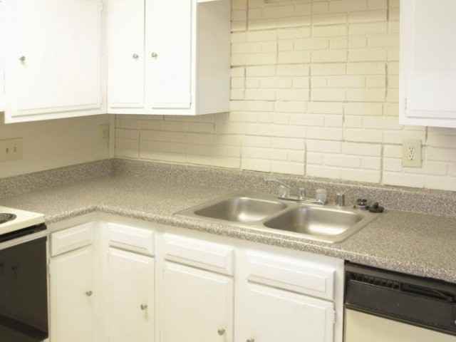 Mountain Lodge - Photo 3 of 6