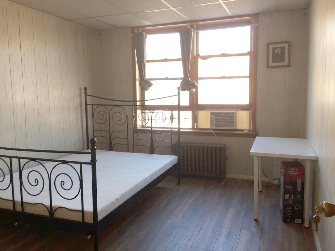 1129 67th Street - Photo 3 of 8