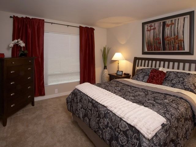 Madison Bellevue - Photo 2 of 6