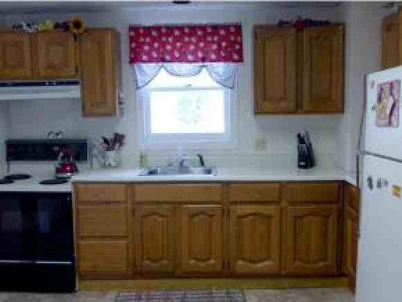 106 Elm St - Photo 3 of 8