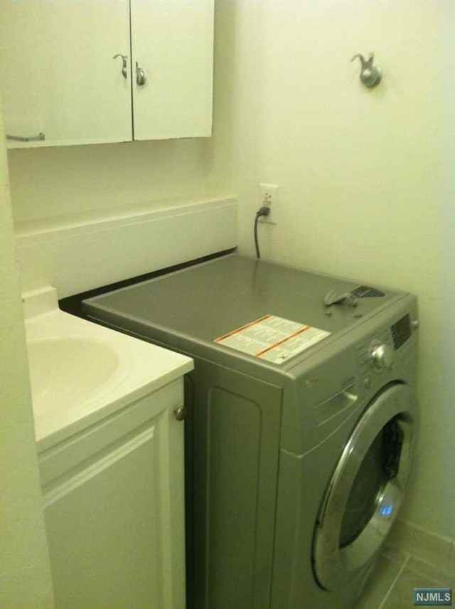 130 Hardenburgh Ave #3w - Photo 3 of 5