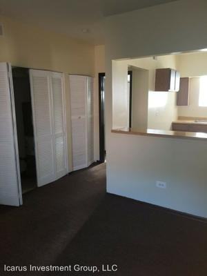 4240-4248 S Michigan Ave - Photo 2 of 7