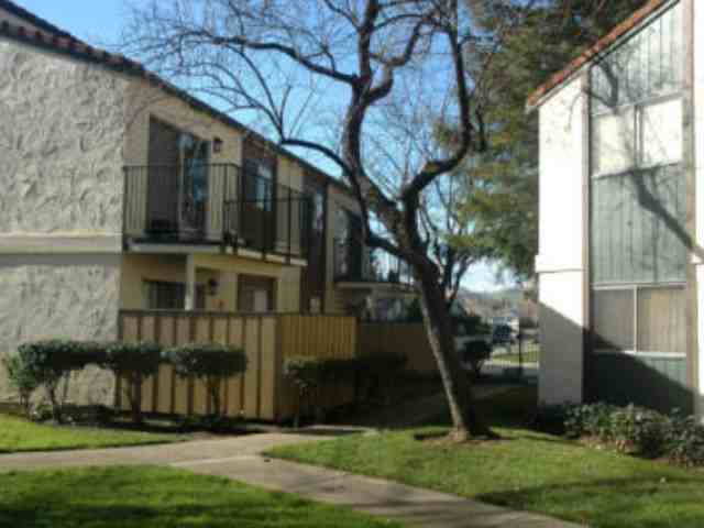 Creekside Gardens Apartments - Photo 3 of 6