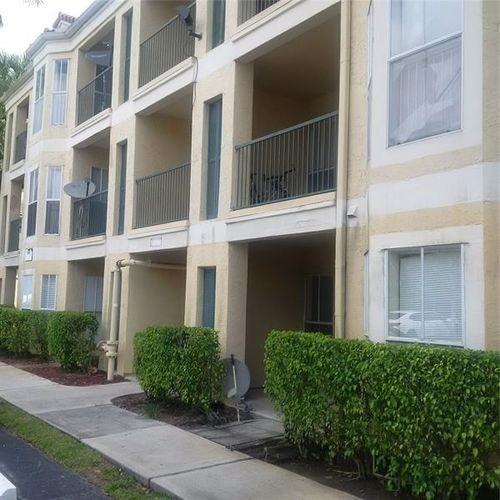 779 Riverside Dr - Photo 2 of 8