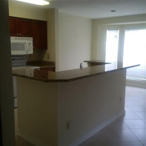 779 Riverside Dr - Photo 3 of 8