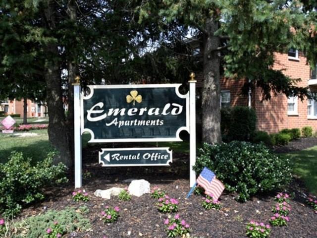 Emerald Apartments - Photo 2 of 8