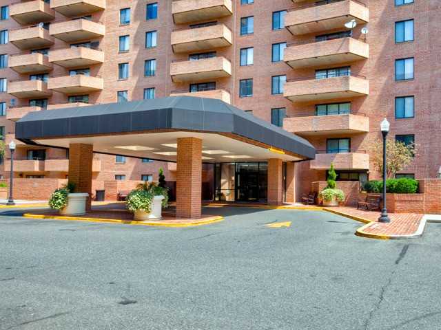 Avalon at Foxhall - Photo 3 of 6