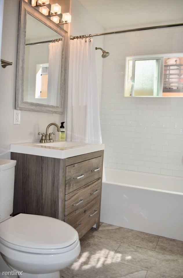 923 Poli St - Photo 2 of 2