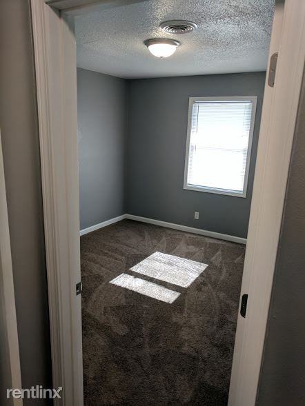 3110 N 51st Terrace - Photo 3 of 24