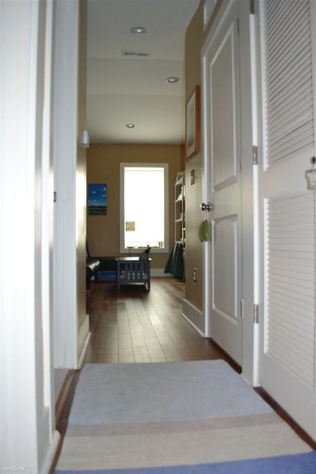 2220 N 16th St - Photo 2 of 5