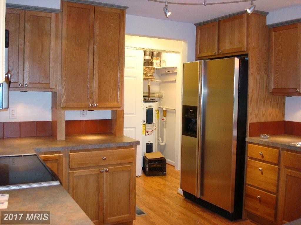 1755 Green Manor Dr - Photo 3 of 9