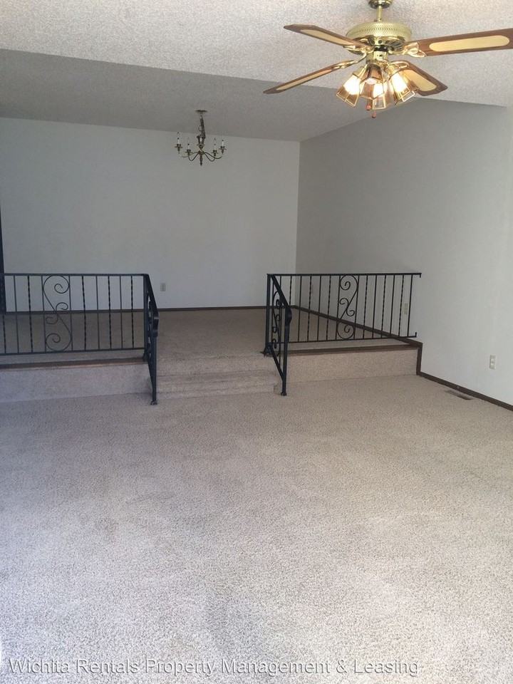 8710 E Longlake Cir - Photo 2 of 13