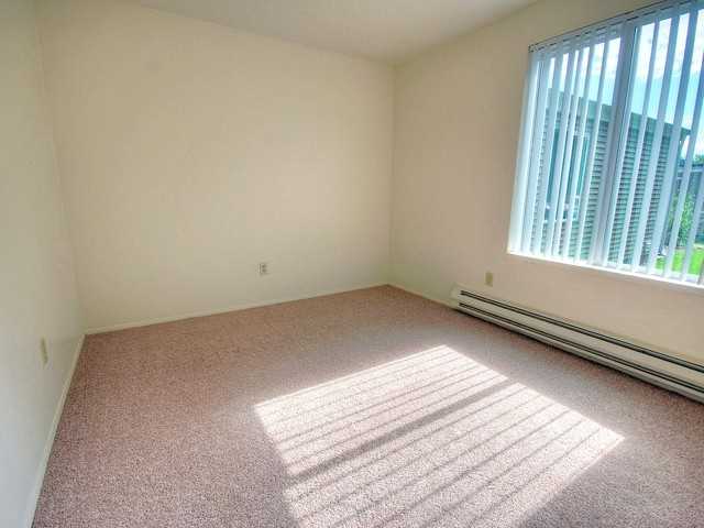 Cottage Bay - Photo 2 of 14