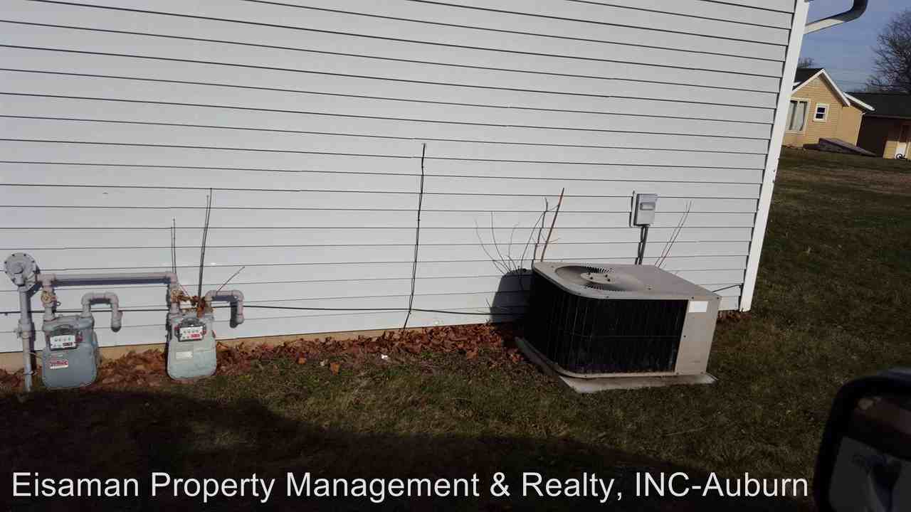 212 Jackson St - Photo 2 of 21