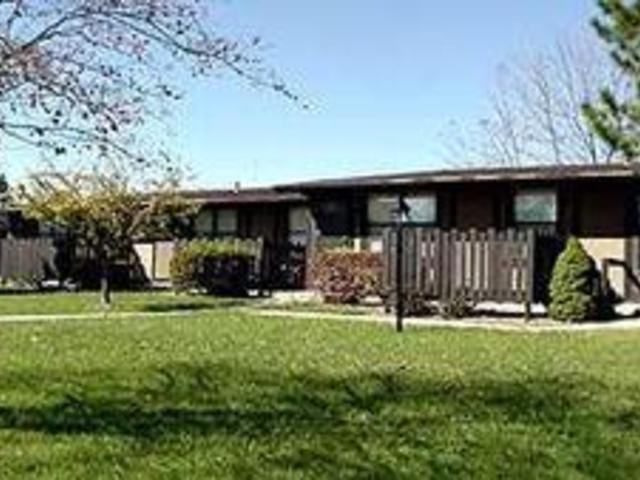 Ridgewood Apartments - Photo 3 of 6