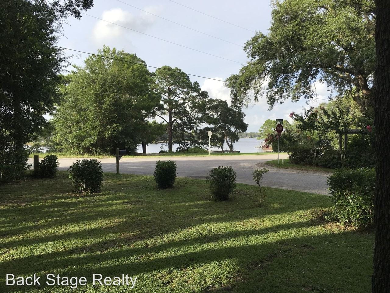 233 S Bayshore Dr - Photo 3 of 50