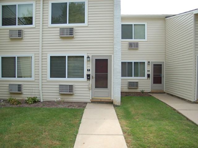 Lincoln Park - Photo 3 of 6