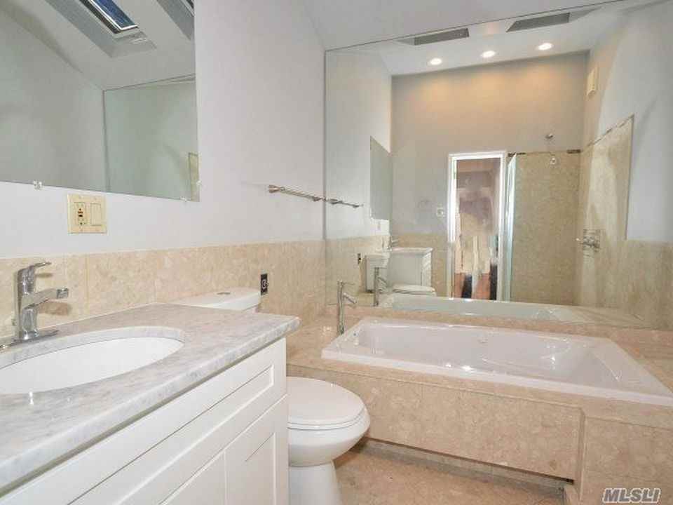 2175 Clover Ct - Photo 3 of 15