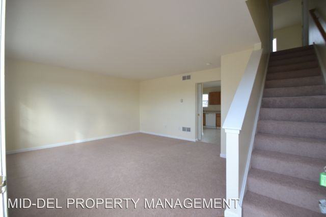 587 Barley Ct - Photo 3 of 14