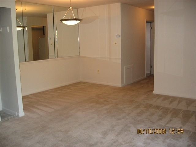 Johnston Square Apartments - Photo 3 of 6