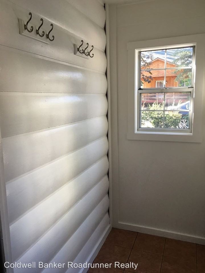 333 E Fairway Blvd - Photo 2 of 23