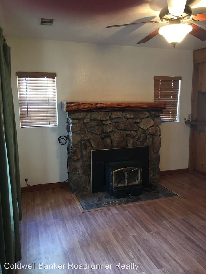 333 E Fairway Blvd - Photo 3 of 23