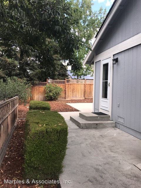 670 Mulqueeney St - Photo 3 of 20