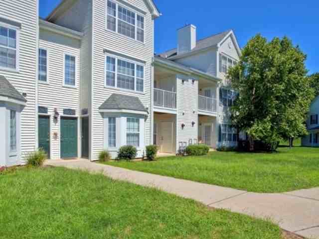 Avalon at Freehold - Photo 2 of 6