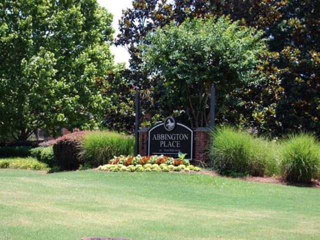 Abbington Place - Photo 2 of 6