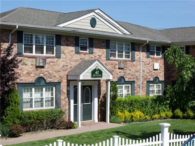 Fairfield Station At Deer Park - Photo 2 of 5