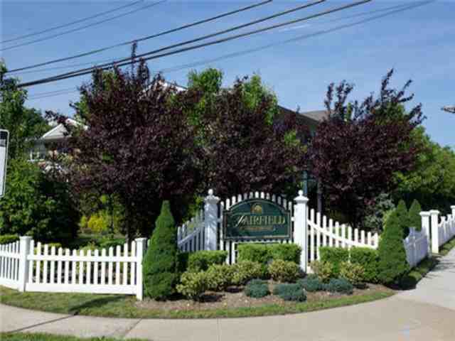 Fairfield Station At Deer Park - Photo 3 of 5