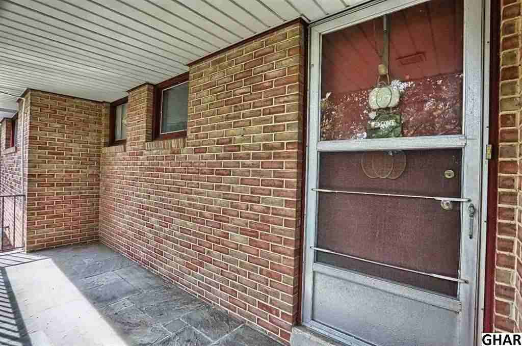 220 St Johns Dr - Photo 3 of 21