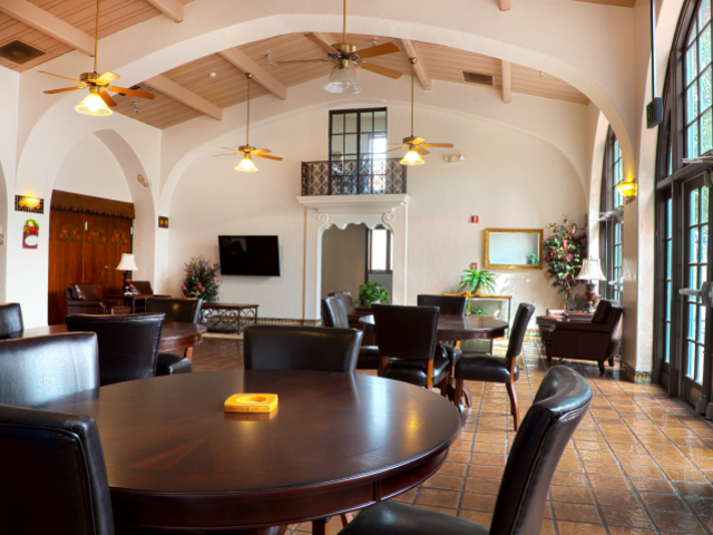 Mt. Whitney Apartments 181 E Honolulu St, Lindsay, CA 93247 Zumper