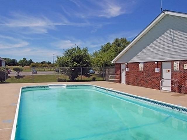 Garden Glen Apartments - Photo 2 of 6