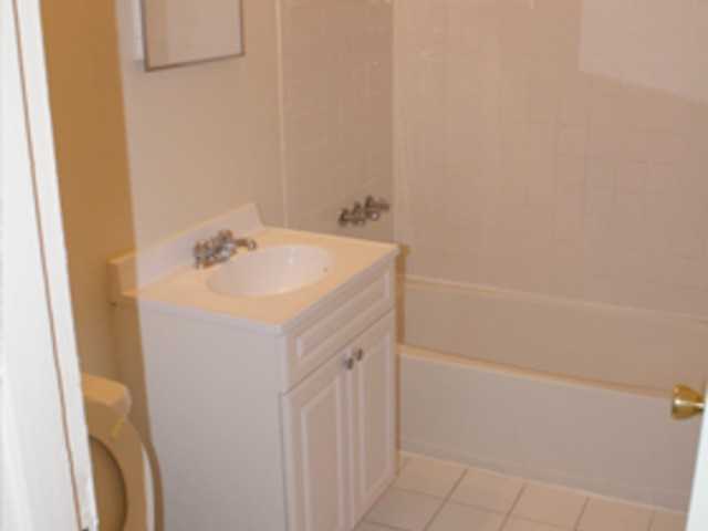 Elizabeth Gardens - Photo 2 of 6