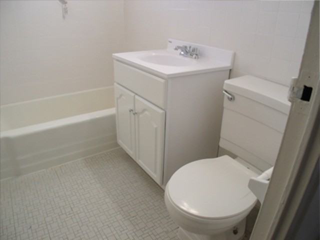 Fairmount Towers - Photo 3 of 9