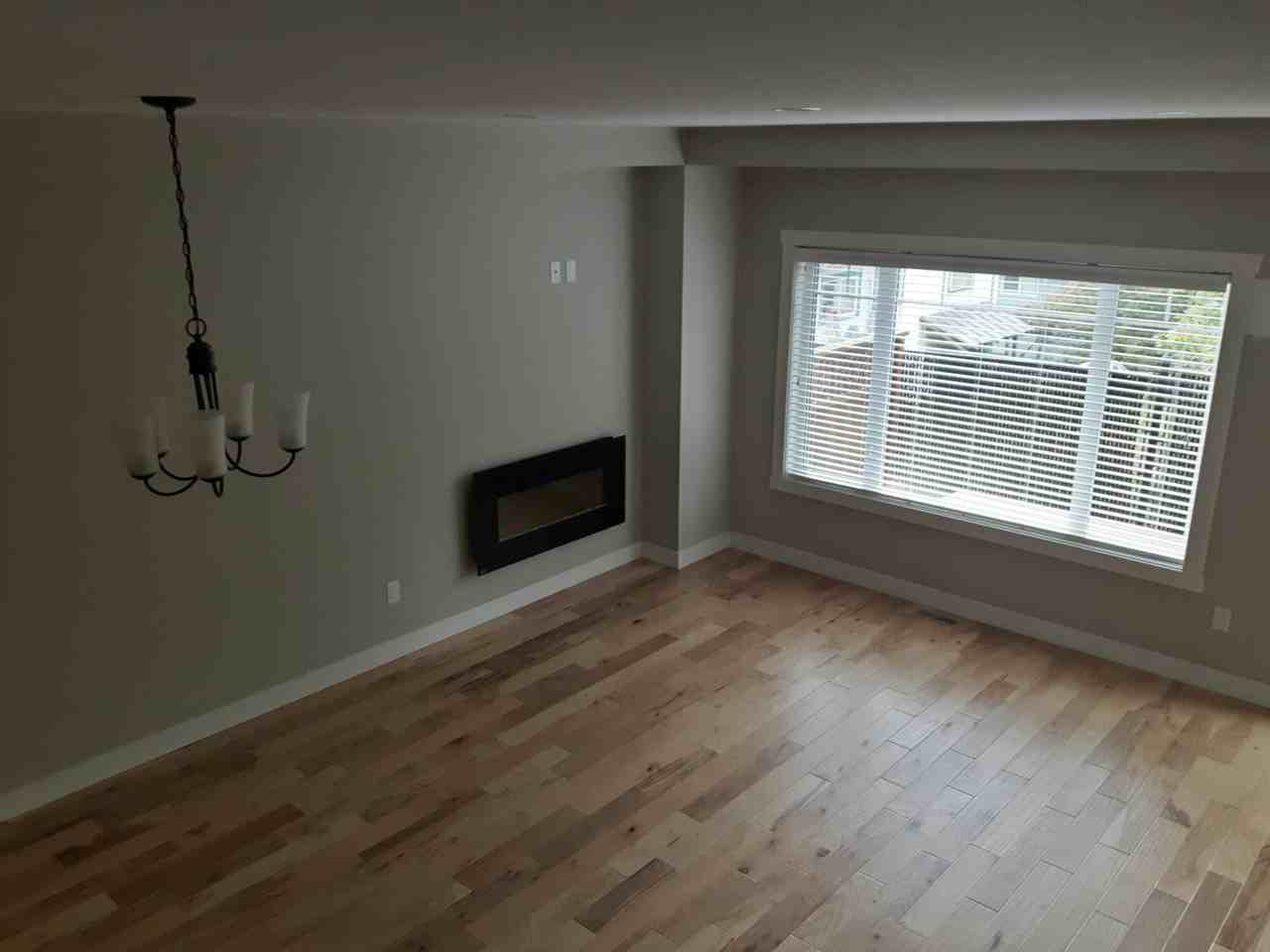 130 4 Street Southeast - Photo 3 of 23