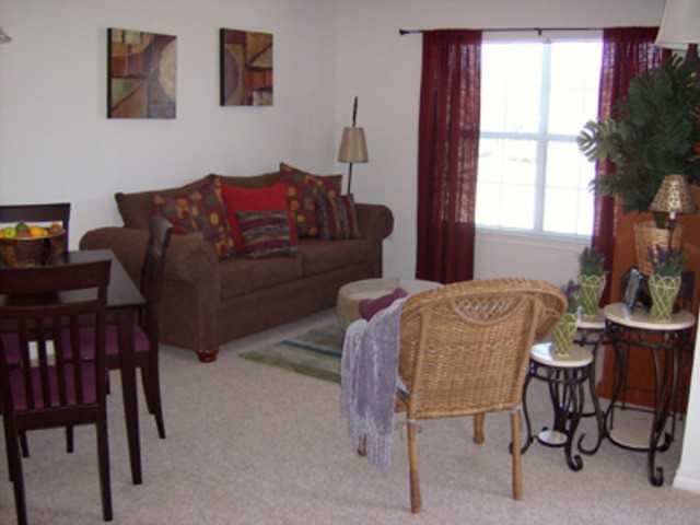 Villas of Hubbard - Photo 2 of 9