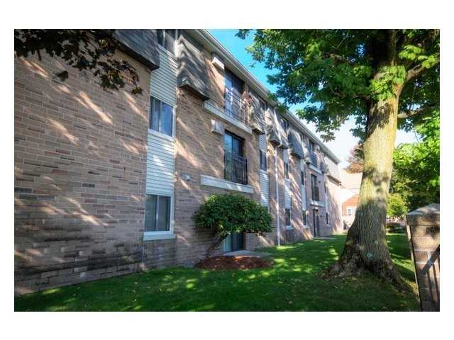 PRINCETON BELVIDERE - Photo 2 of 6