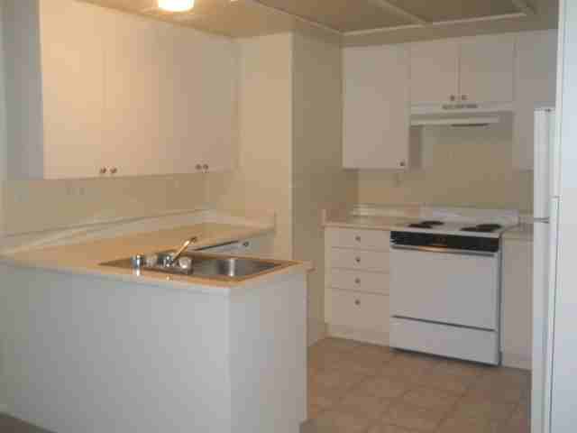 Desert View Apartments - Photo 2 of 12