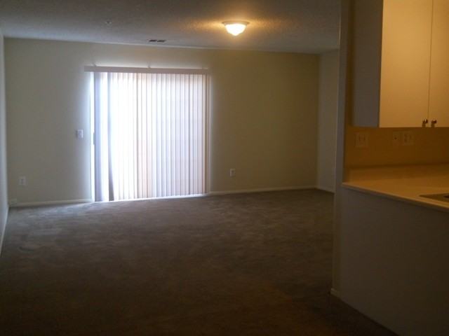 Desert View Apartments - Photo 3 of 12
