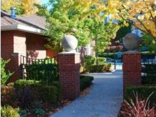 Alara Harbour Pointe - Photo 2 of 11