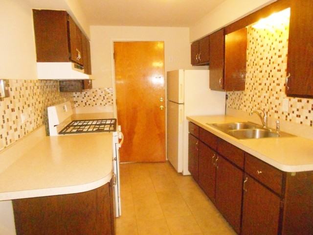 7809 Rutherford Ave #1NE - Photo 3 of 11