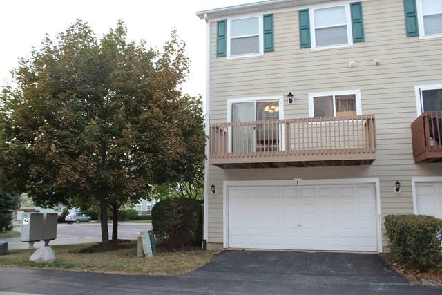 2426 Courtyard Cir #1 - Photo 2 of 25